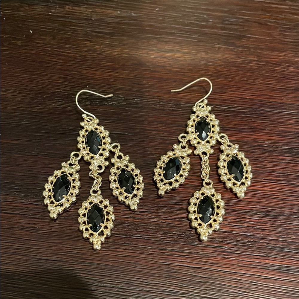 Elegant Black and Gold Dangle Earrings
